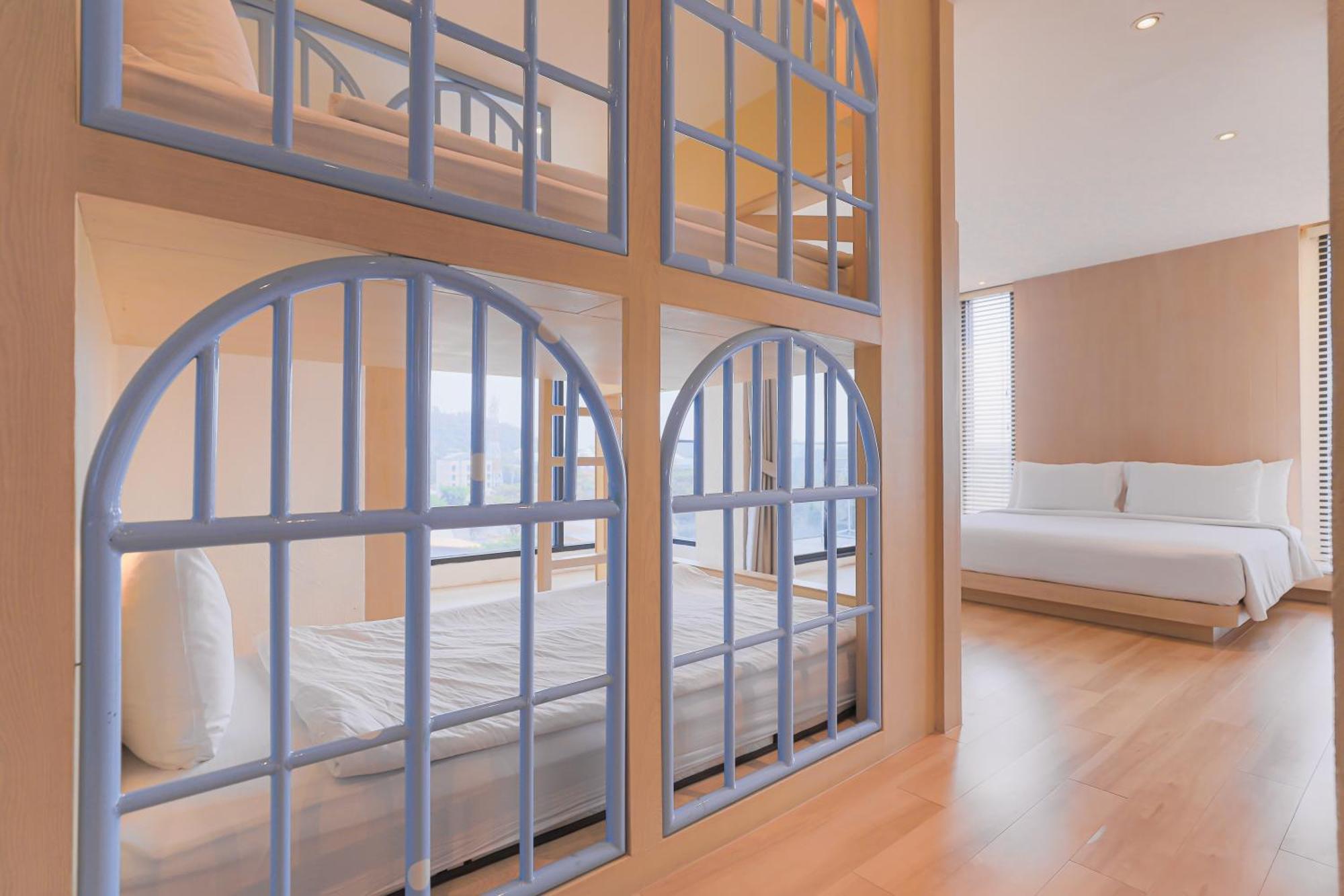 Balcony Seaside Sriracha Hotel & Serviced Apartments Сирача Экстерьер фото